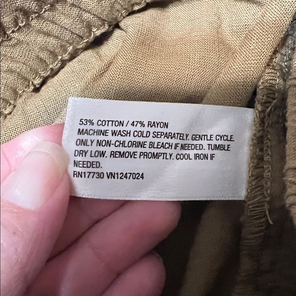 Universal Thread Olive Cargo Pants - Picture 6 of 6